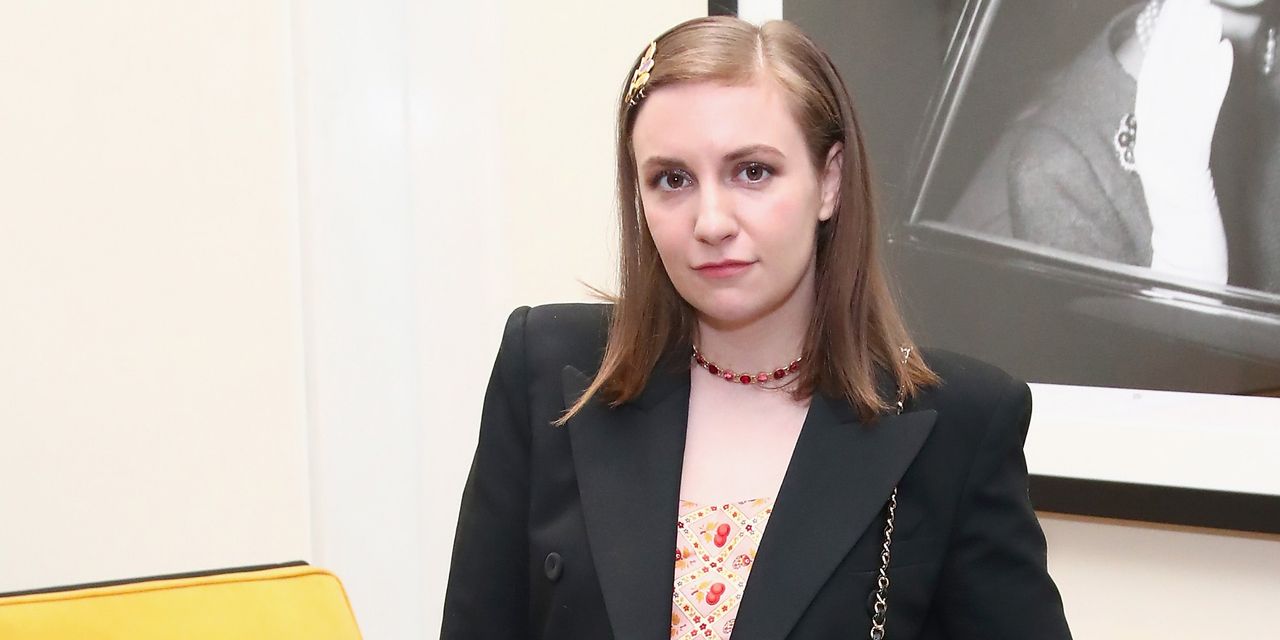 How Lena Dunham Lost Weight: Fitness, Diet, & Anxiety Relief